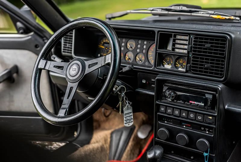 Oldsmobile LSS • 1990 • 100,500 km 2