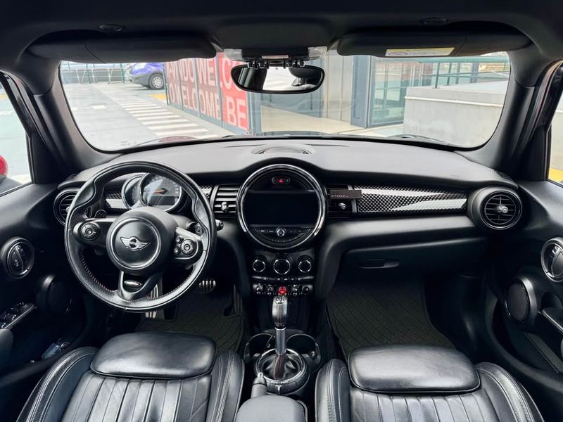 MINI Cooper D Clubman • 2016 • 90,000 km 2