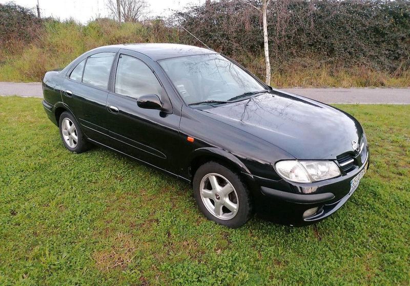 Nissan Almera • 2001 • 180,000 km 6