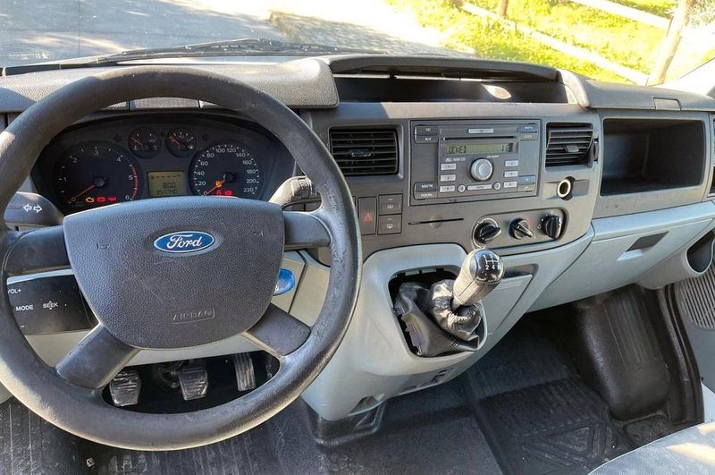 Ford Transit • 2008 • 350,000 km 4