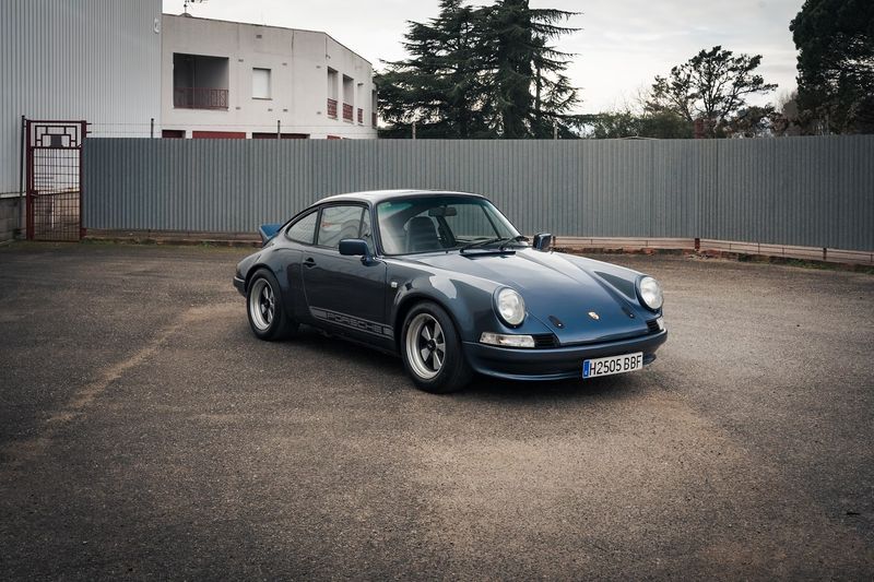 Porsche 911 • 1982 • 117,000 km 1