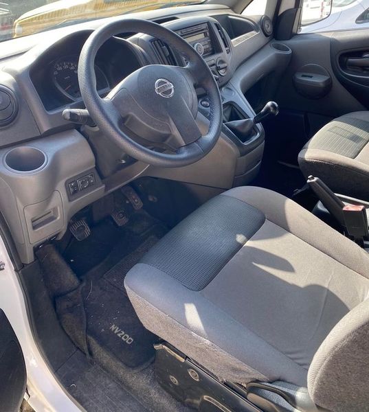 Nissan NV200 • 2011 • 144,000 km 5