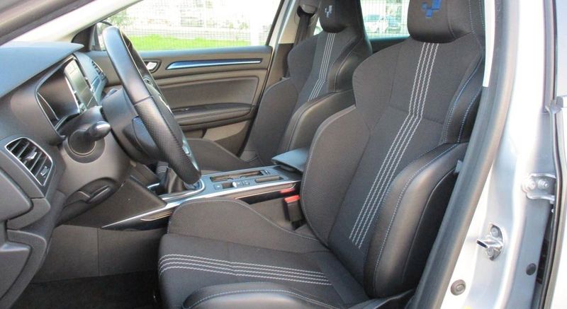 Renault Mégane • 2018 • 60,000 km 6