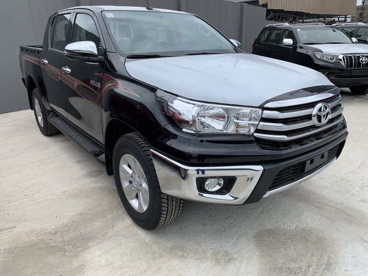 Toyota Hilux • 2020 • 2 km 1