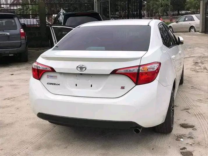 Toyota Corolla • 2018 • 50,000 km 3