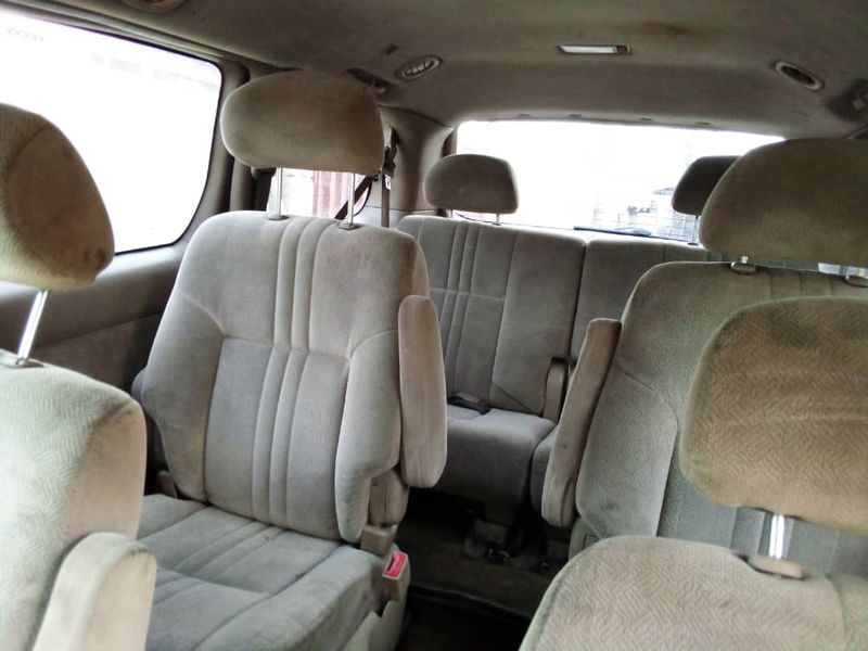 Toyota Sienna • 2003 • 135,972 km 6