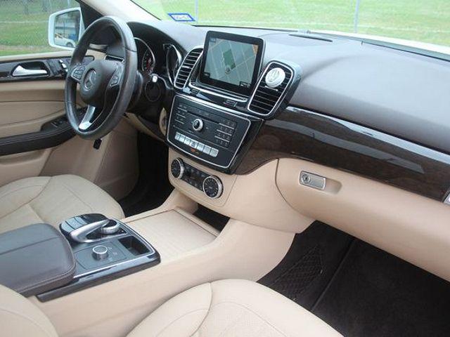 Mercedes-Benz 100 D • 2018 • 15 km 13