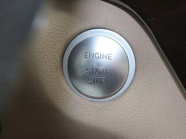 Mercedes-Benz 100 D • 2018 • 15 km 40