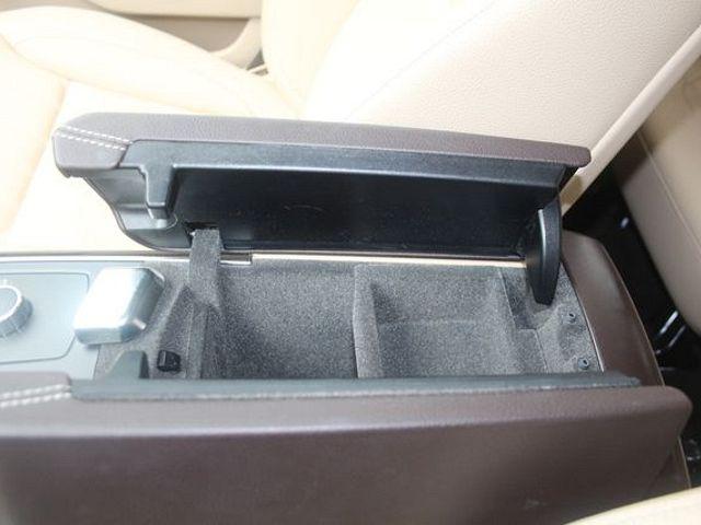 Mercedes-Benz 100 D • 2018 • 15 km 21