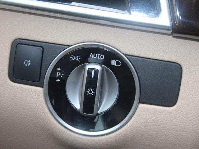 Mercedes-Benz 100 D • 2018 • 15 km 28