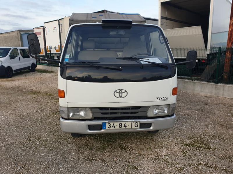 Toyota Dyna • 1999 • 300,000 km 1