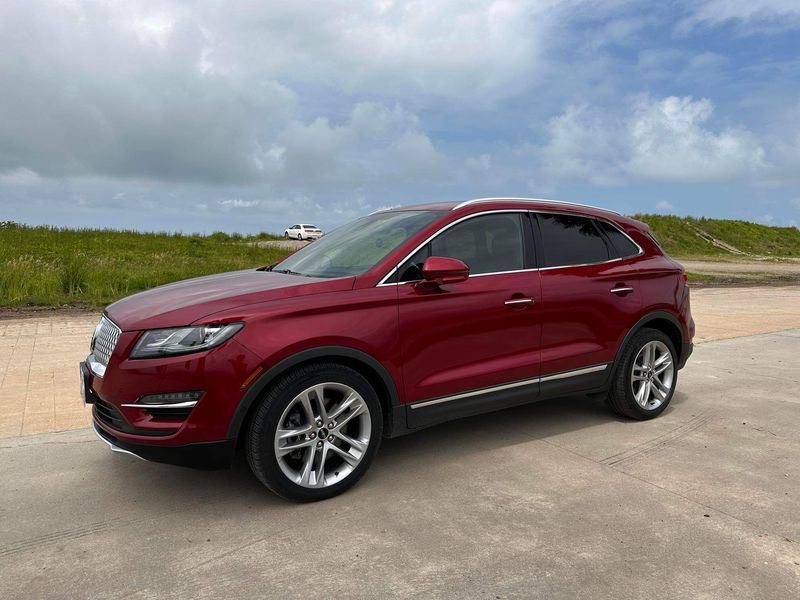 Lincoln MKC • 2019 • 71,000 km 3