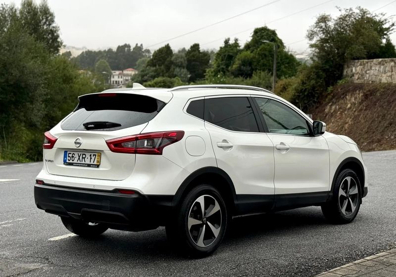 Nissan Qashqai • 2017 • 87,000 km 3