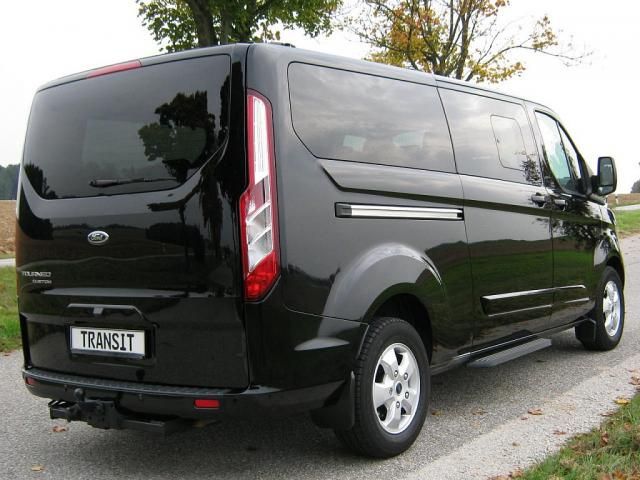 Ford Tourneo Custom • 2017 • 155,200 km 3