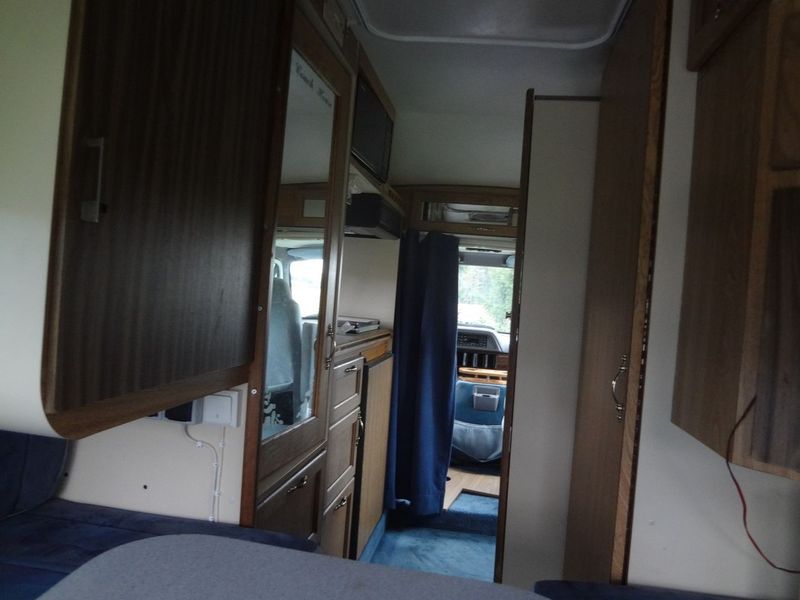 Dodge Sprinter Cargo • 1996 • 150,000 km 20