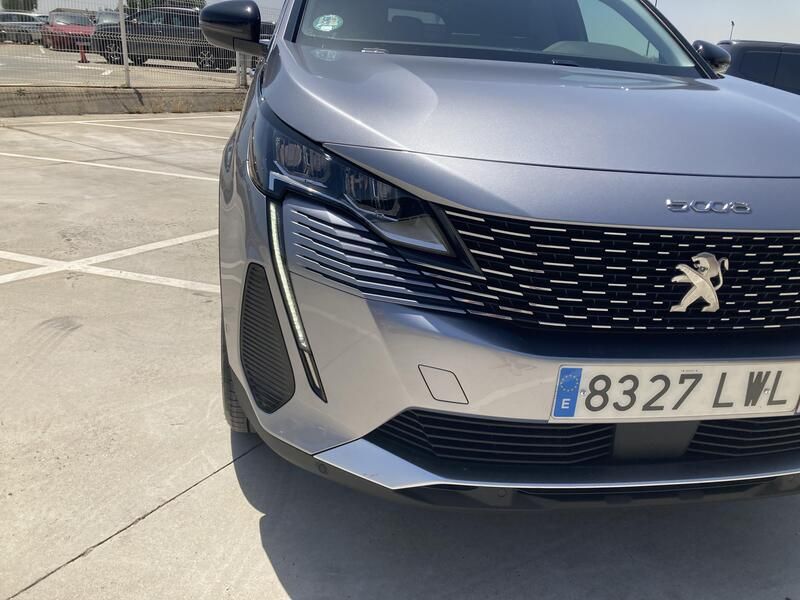 Peugeot 5008 • 2022 • 49,995 km 9