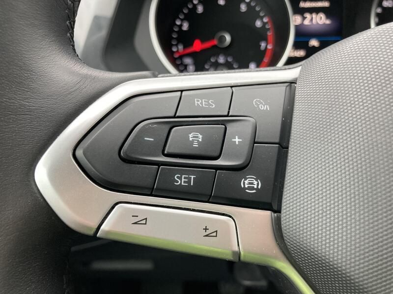 Volkswagen Tiguan • 2021 • 66,381 km 30