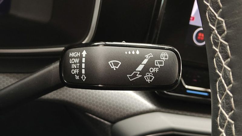 Seat Leon • 2024 • 25,765 km 8