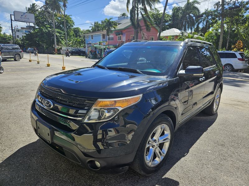 Ford Explorer • 2013 • 180,411 km 2