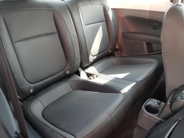 Volkswagen Beetle • 2016 • 10,000 mi 6