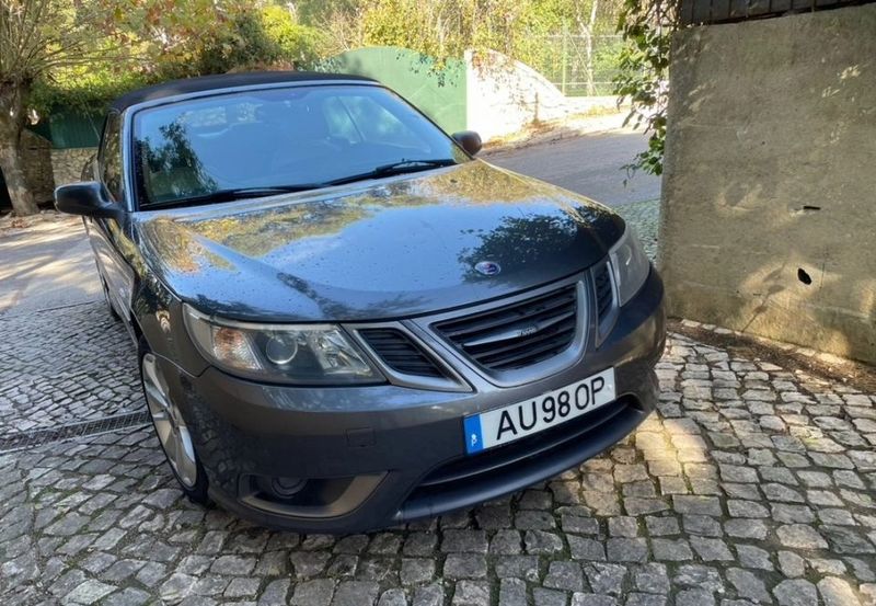 Saab 9-3 • 2010 • 163,000 km 1