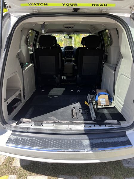 Dodge Caravan • 2016 • 180,000 mi 9