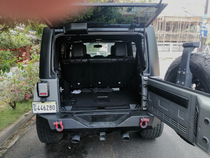 Jeep Wrangler • 2015 • 1 km 2