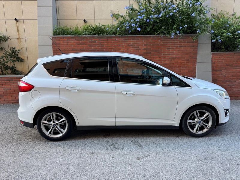 Ford C-Max • 2014 • 162,000 km 5