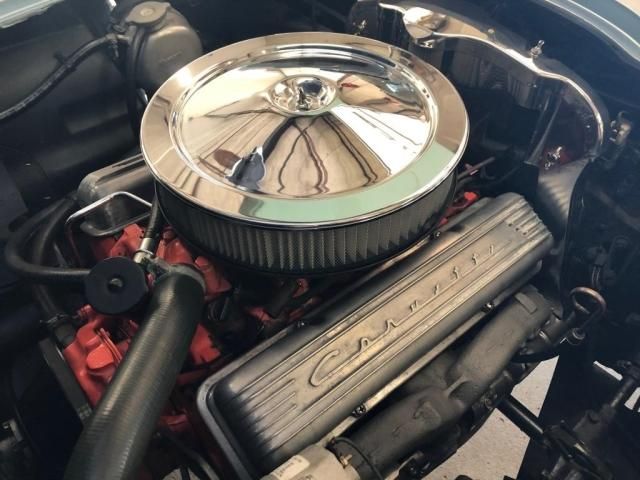 Chevrolet Corvette • 1966 • 113,700 km 3