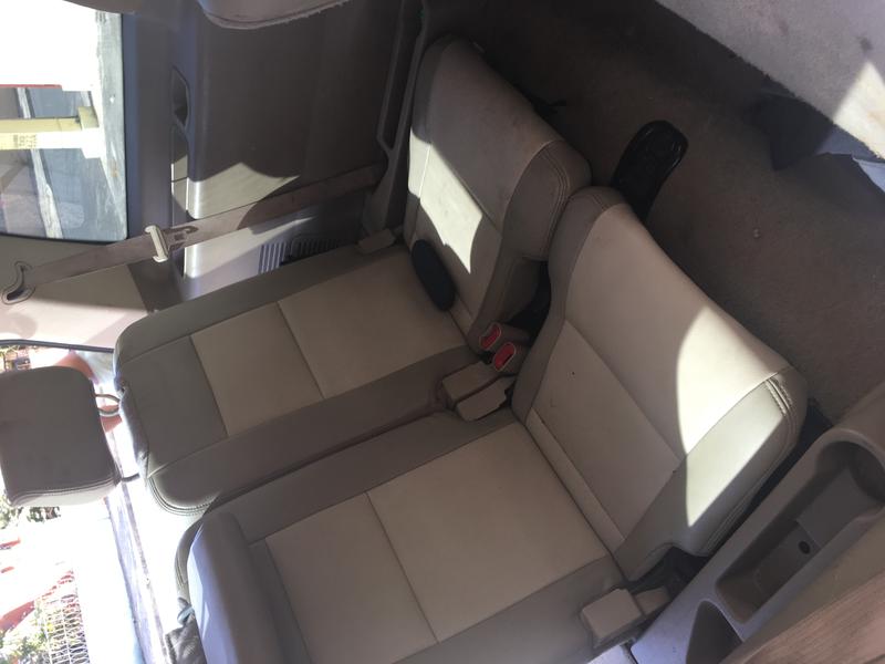 Ford Explorer • 2007 • 135,000 km 2