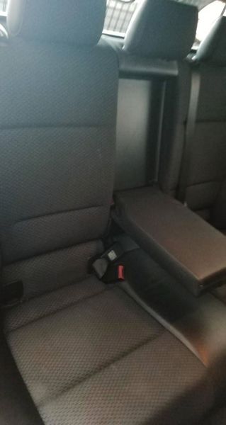 BMW 3 Series • 2009 • 193,000 km 4