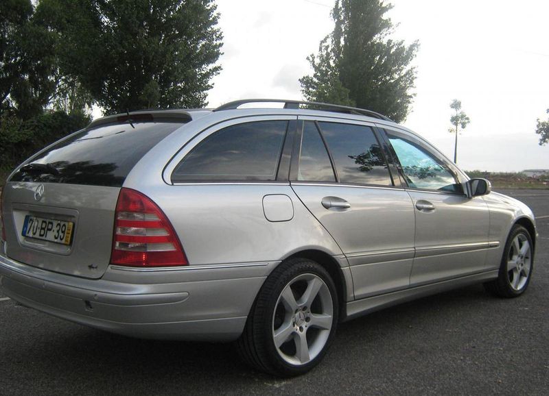 Mercedes-Benz C • 2005 • 190,000 km 2