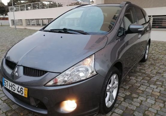 Mitsubishi Grandis • 2009 • 268,000 km 1