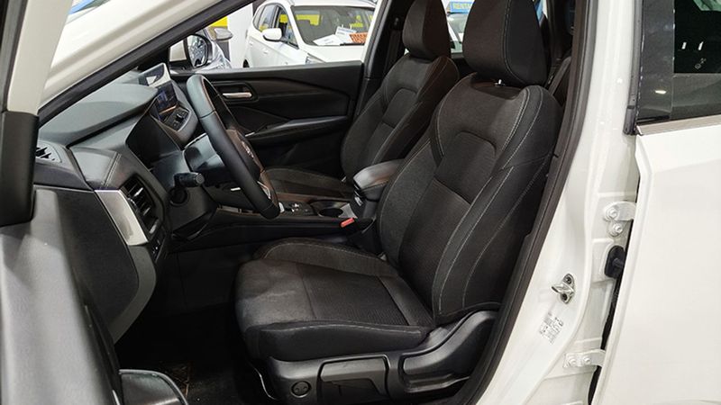 Nissan Qashqai • 2023 • 42,000 km 3