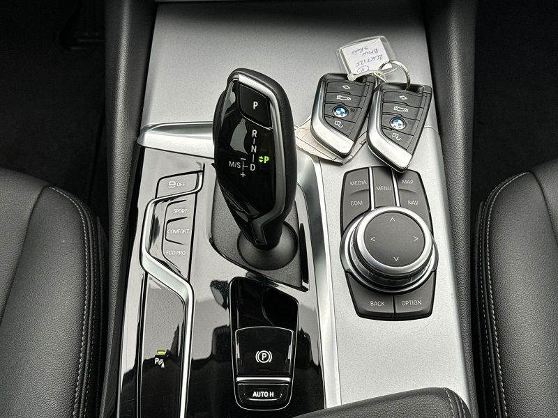 BMW 5 Series • 2022 • 43,148 km 6