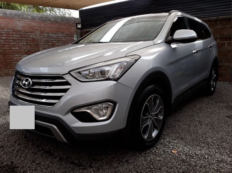 Hyundai Santa Fe • 2017 • 90,000 km 1