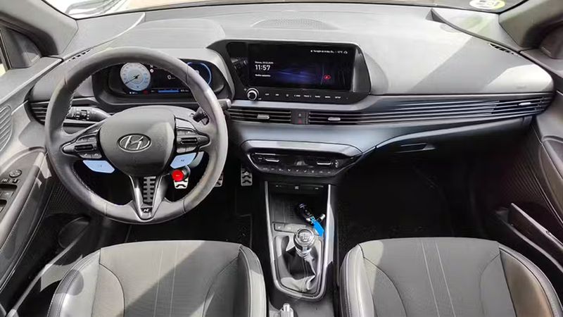 Hyundai i20 • 2024 • 20,650 km 3