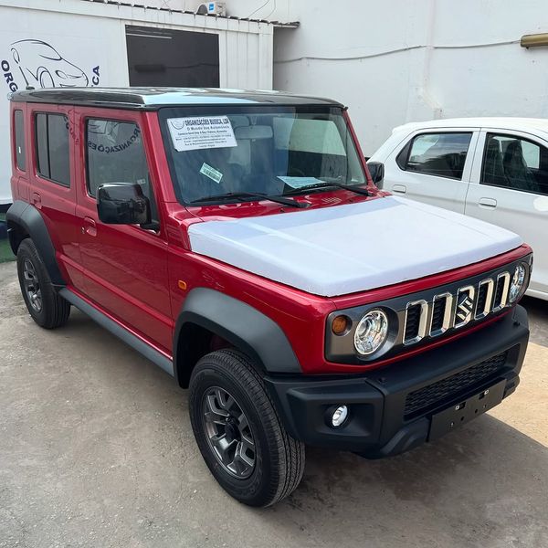 Suzuki Jimny • 2023 • 7 km 1