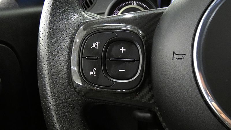 Fiat 500 • 2021 • 23,789 km 26