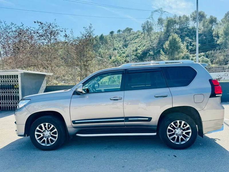 Toyota Land Cruiser • 2019 • 108,557 km 2