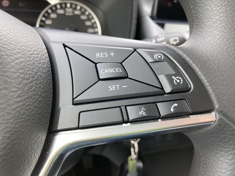 Nissan Juke • 2024 • 4,226 km 22