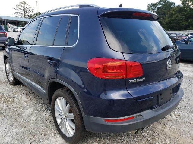 Volkswagen Tiguan Limited • 2012 • 10,000 mi 7
