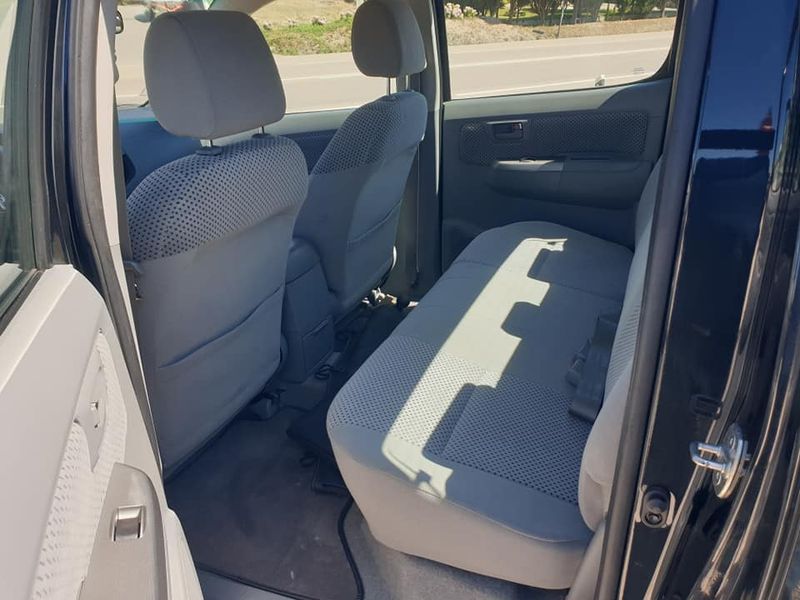 Toyota Hilux • 2008 • 57,000 km 4