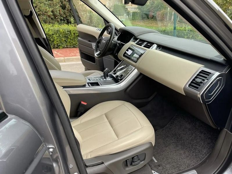 Land Rover Range Rover Sport • 2019 • 120,570 km 10