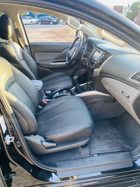 Mitsubishi L200 Pick up • 2019 • 60,000 km 5