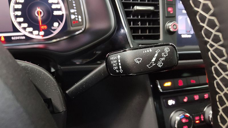 Seat Leon • 2019 • 62,341 km 4