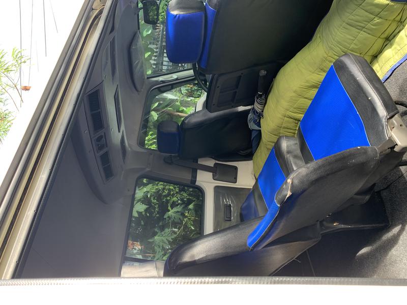 Nissan Urvan • 2015 • 170,000 km 6