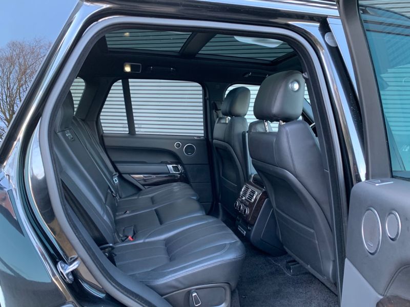 Land Rover Range Rover • 2013 • 120,620 km 2