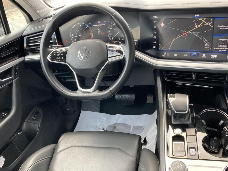 Volkswagen Touareg • 2020 • 49,560 km 7