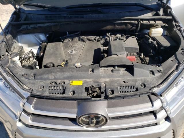 Toyota Highlander • 2017 • 10,000 mi 7